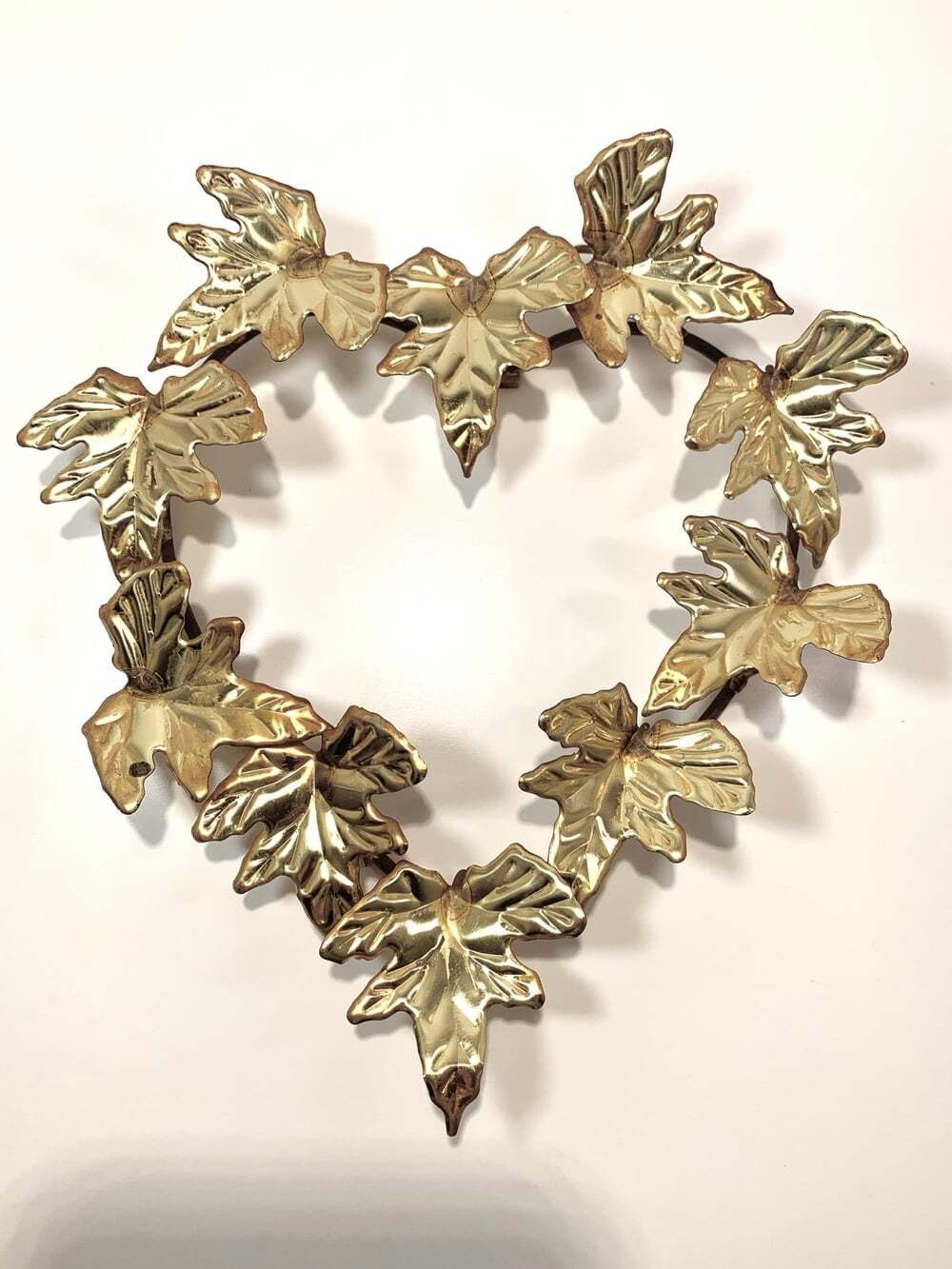Brass Leaf Heart Wreath Wall wire hanging decor